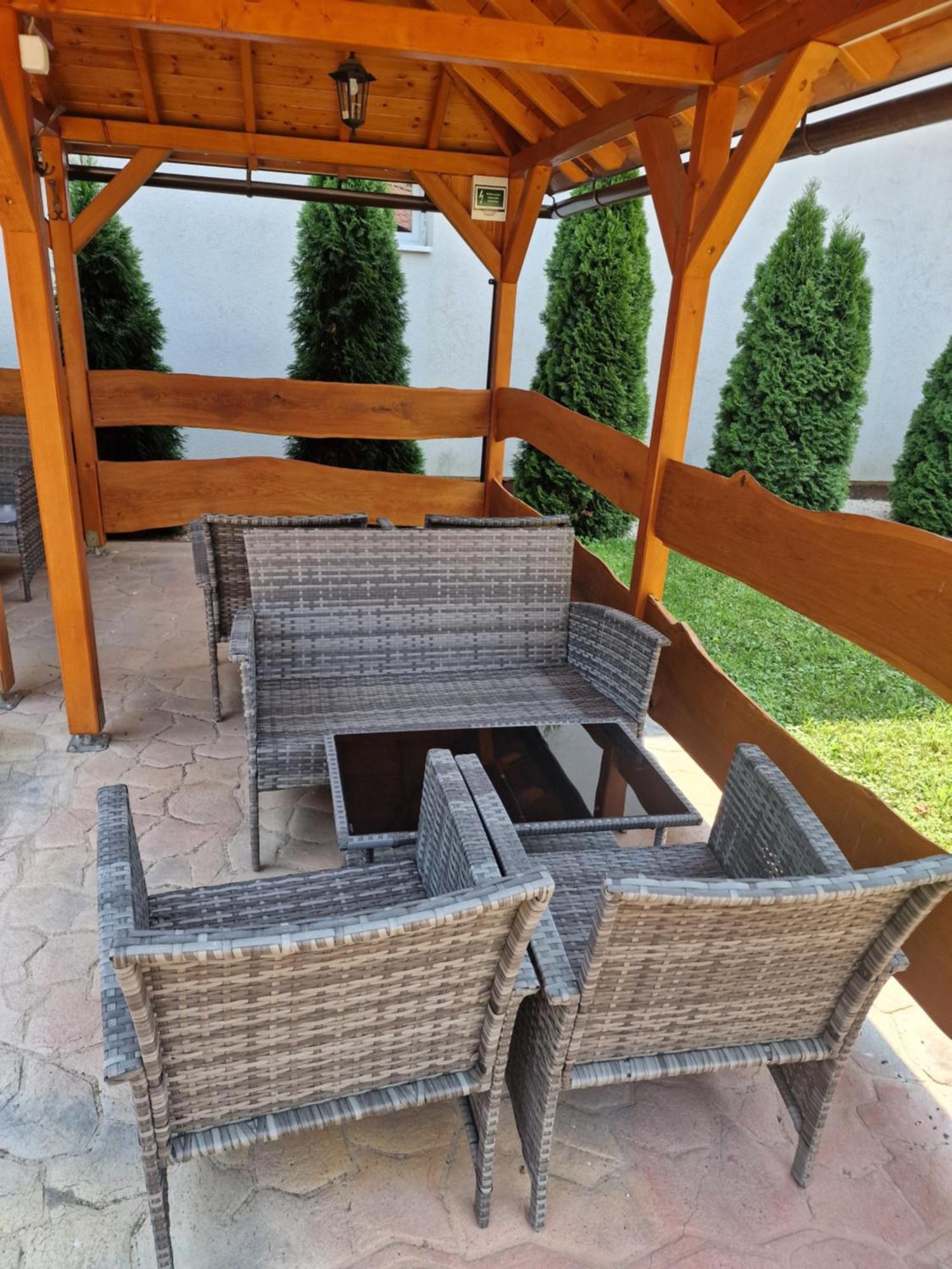 Holiday Apartmanhaz Gyula Dış mekan fotoğraf