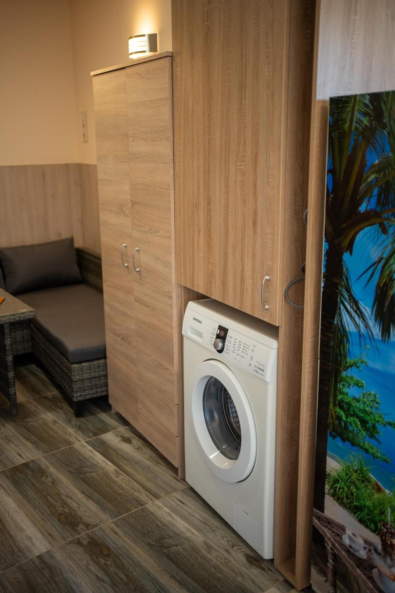 Holiday Apartmanhaz Gyula Dış mekan fotoğraf
