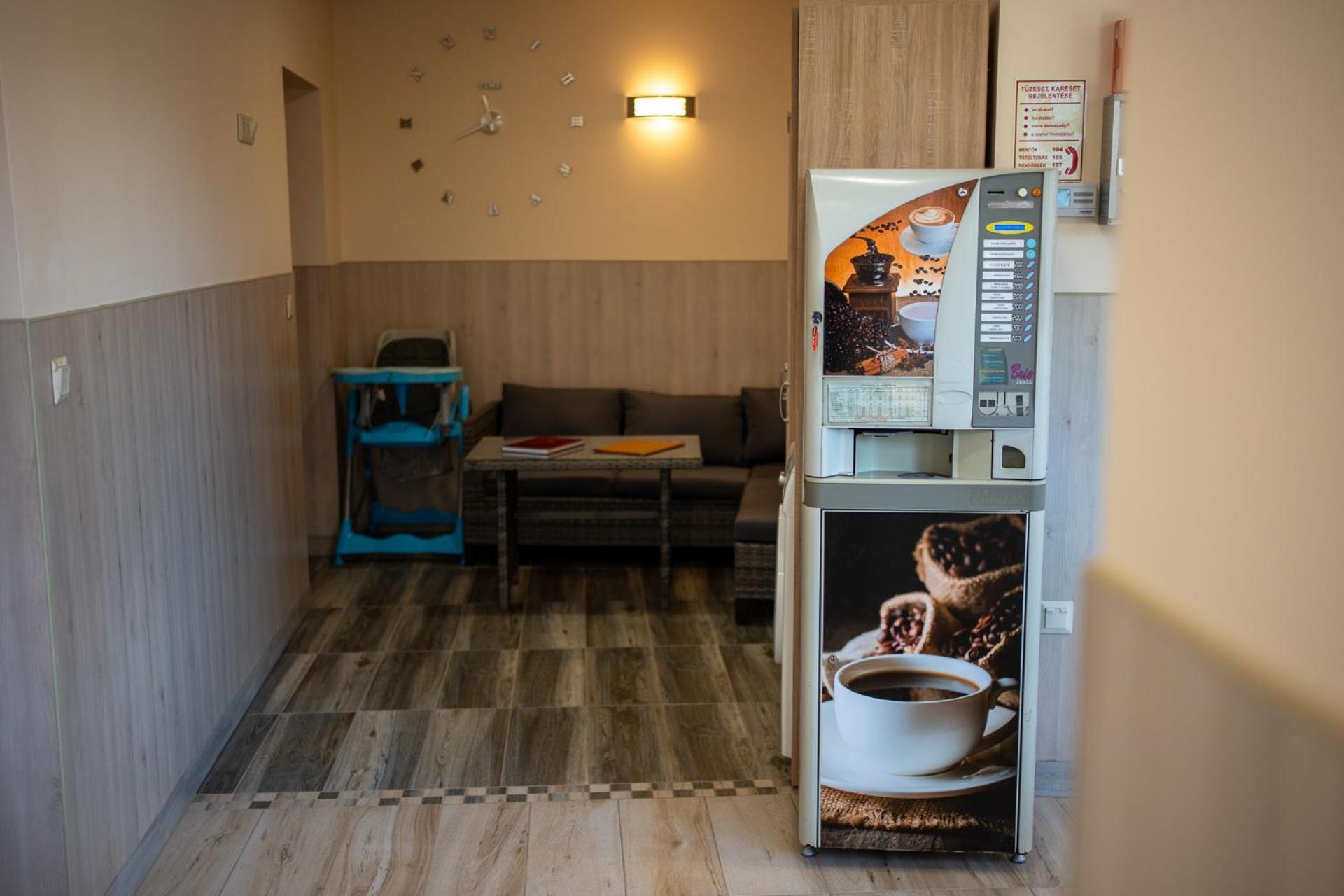 Holiday Apartmanhaz Gyula Dış mekan fotoğraf